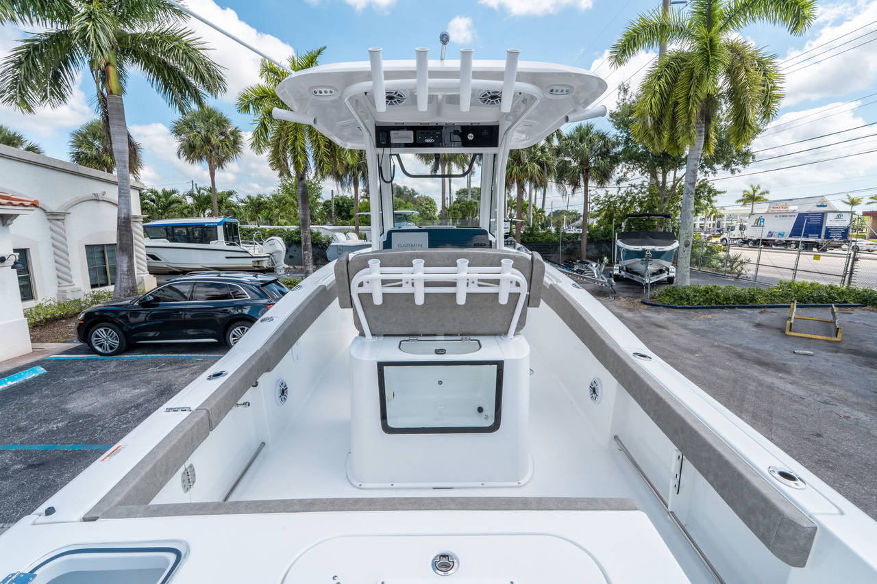 Alternative image of Sea Hunt Gamefish 25 in West Palm Beach, FL
