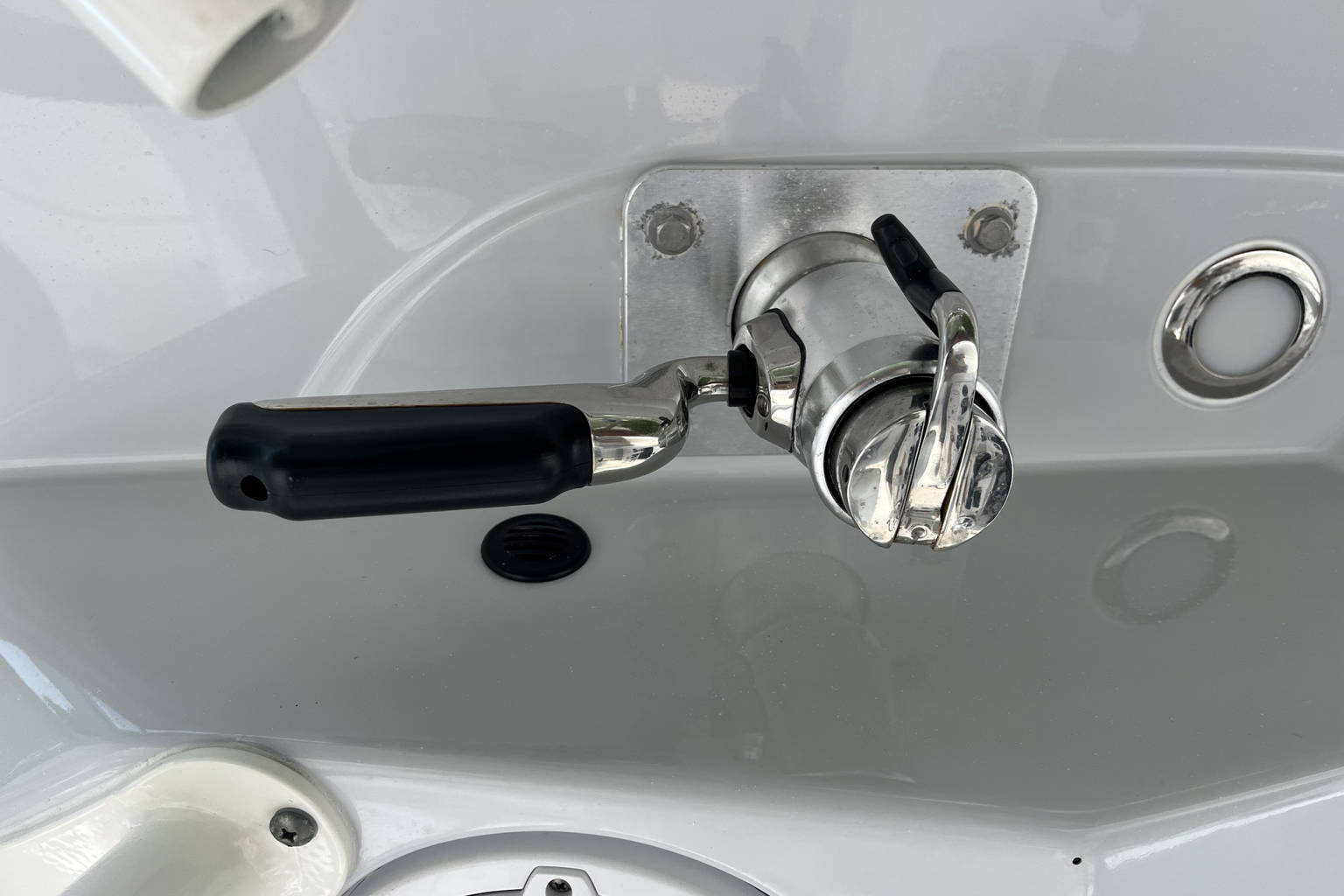 Used 2019 Cobia 301 #Z053 image 37