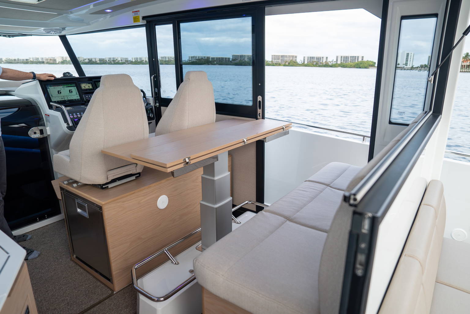 Alternative image of Quarken 35 Cabin Tourer in West Palm Beach, FL