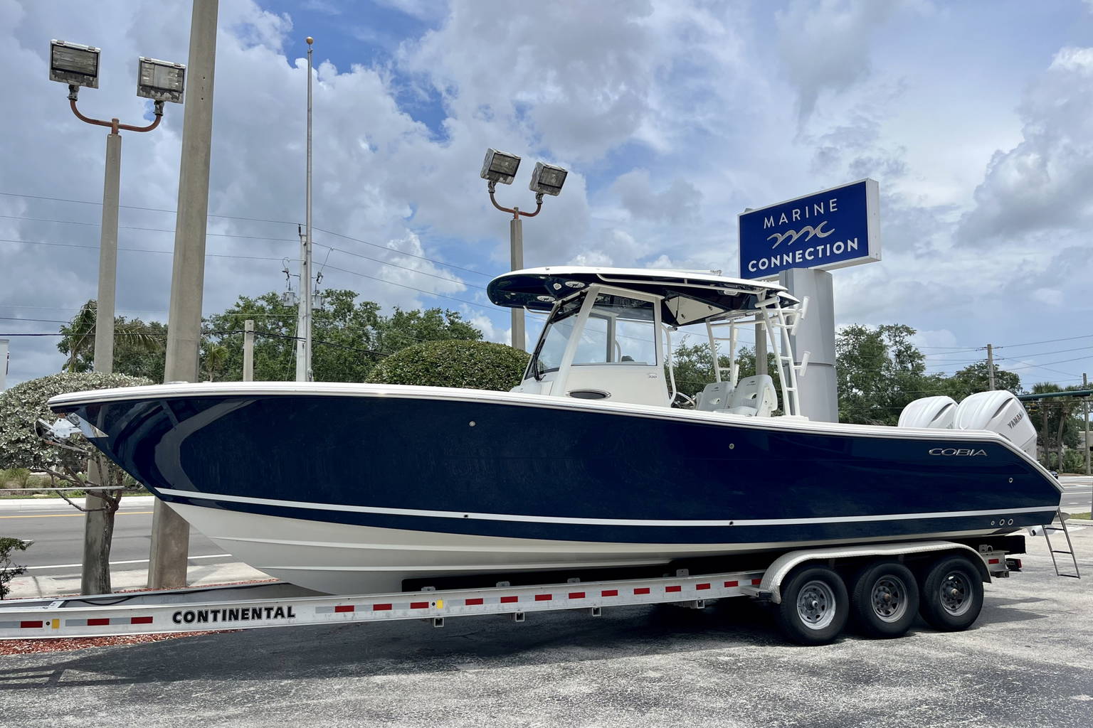 New 2025 Cobia 320 CC #A011 image 1