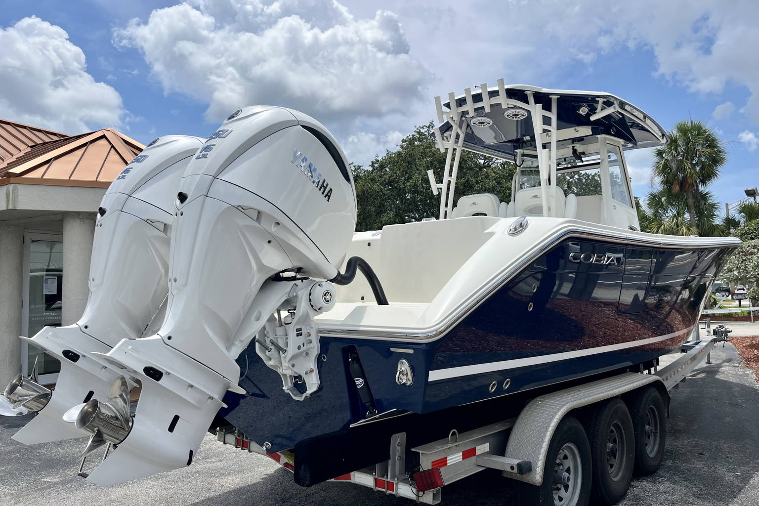 New 2025 Cobia 320 CC #A011 image 6