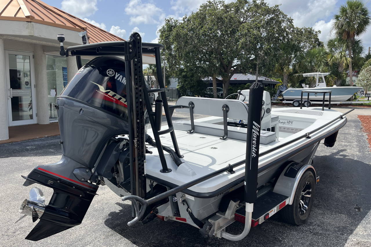 Alternative image of Maverick 18 HPX in Vero Beach, FL