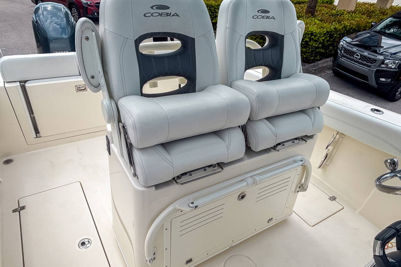 Alternative image of Cobia 280 CC in Stuart, FL