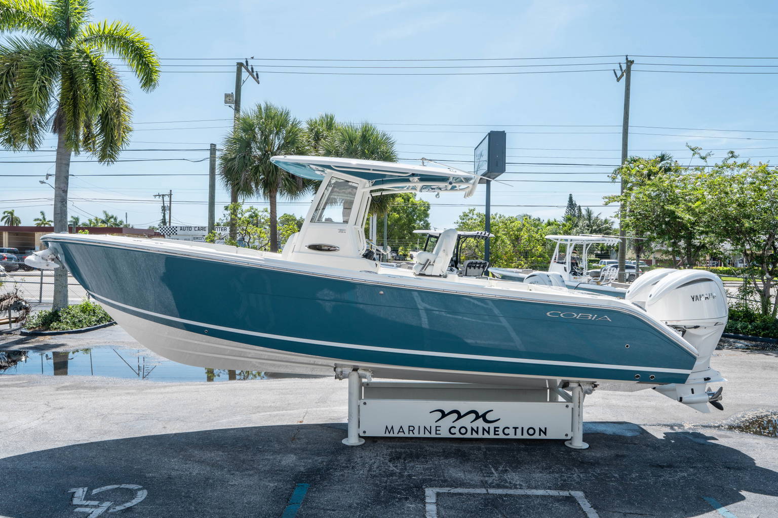 New 2025 Cobia 285 CC #J043 image 5