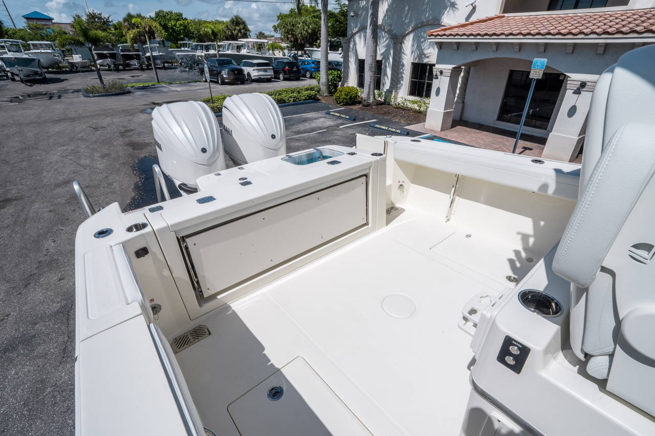 Alternative image of Cobia 285 CC in Fort Lauderdale, FL