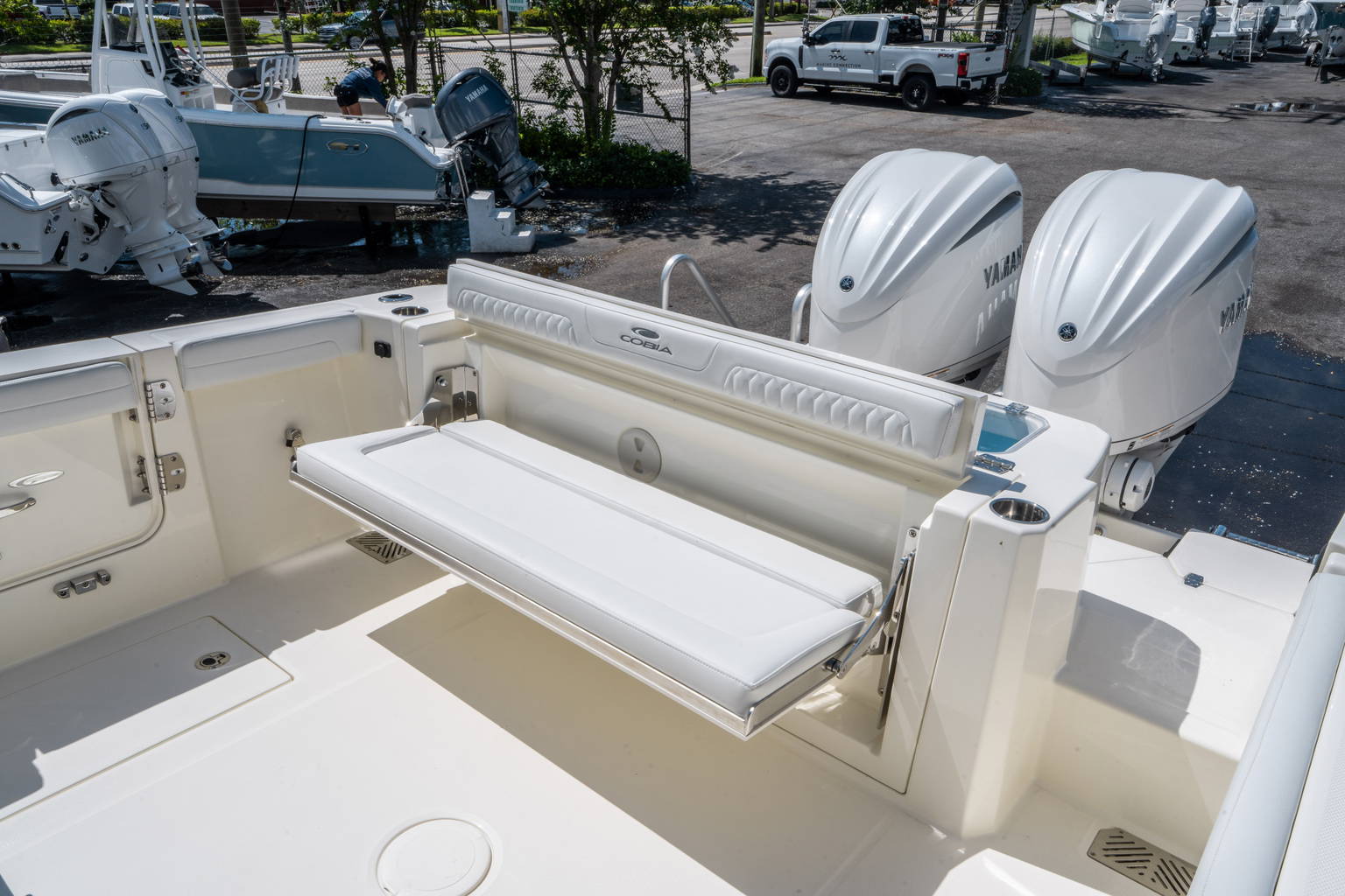 New 2025 Cobia 285 CC #J043 image 12