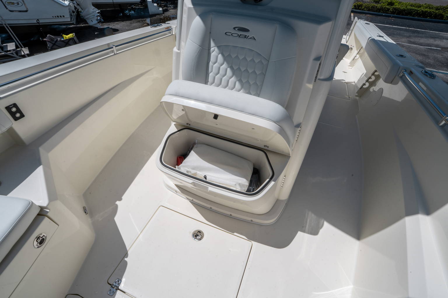 New 2025 Cobia 285 CC #J043 image 31