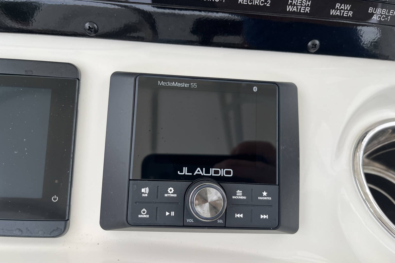 New 2025 Pathfinder 2200 TRS #J077 image 25