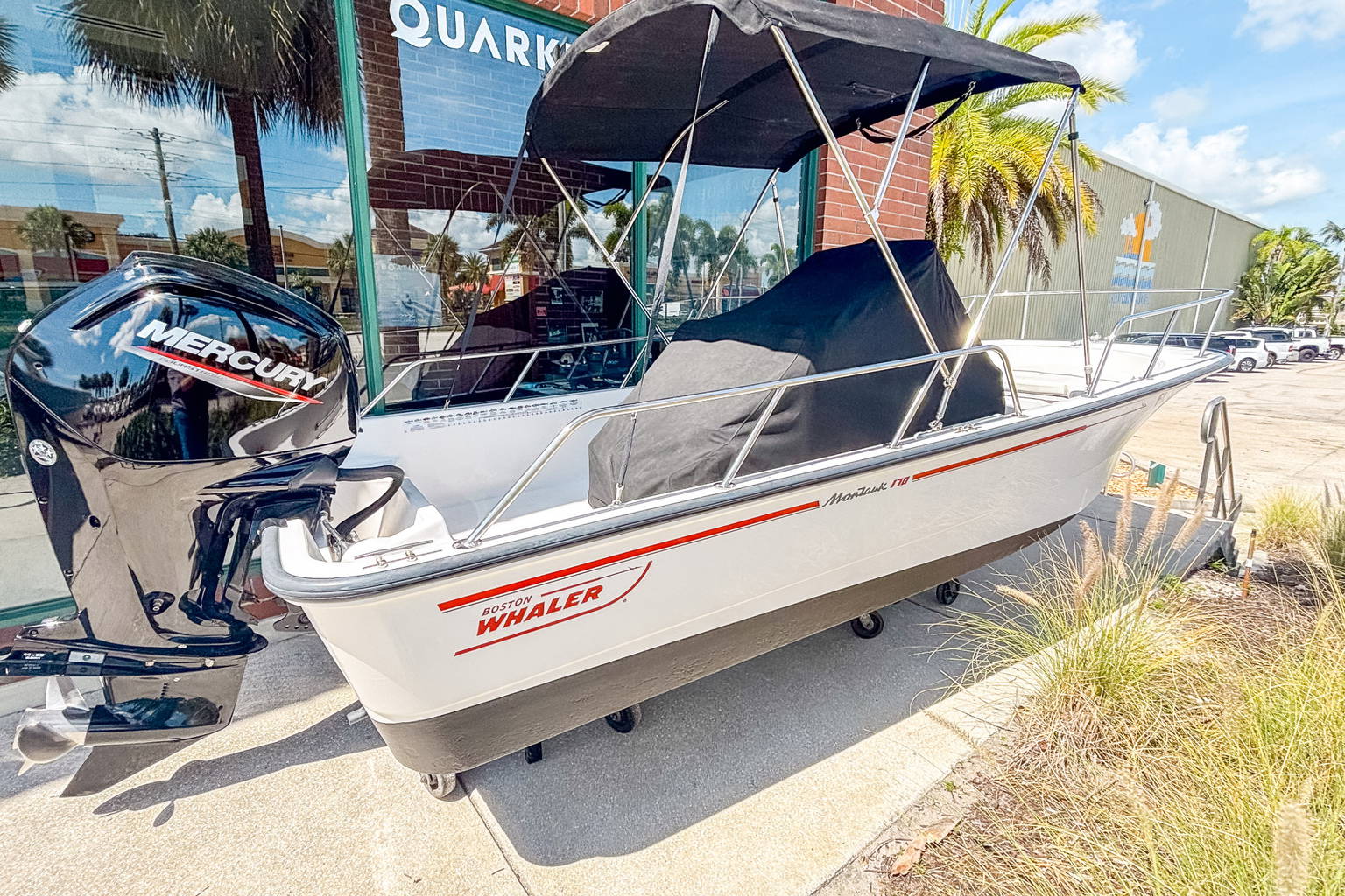 Used 2003 Boston Whaler 17 Montauk #0327 image 1