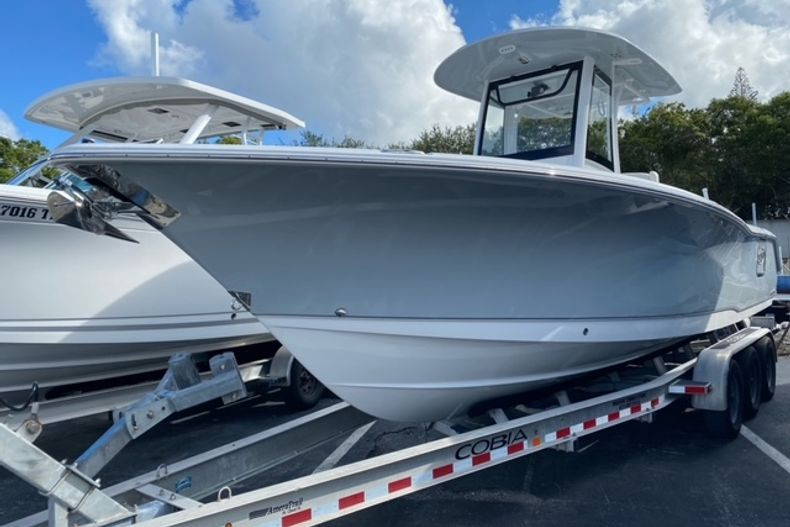 New 2023 Sea Hunt Gamefish 27 FS #0465 image 1