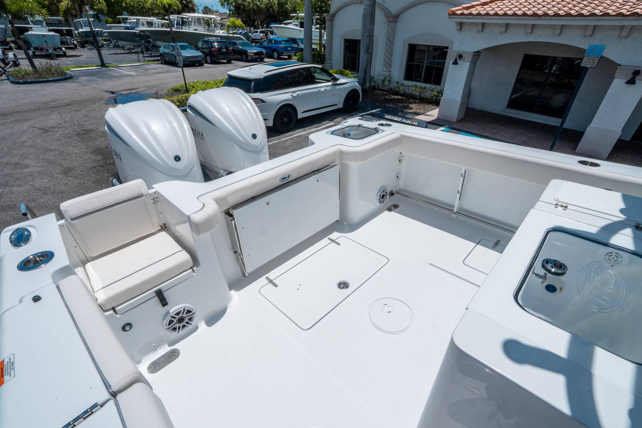 Alternative image of Sea Hunt Gamefish 30 FS in West Palm Beach, FL