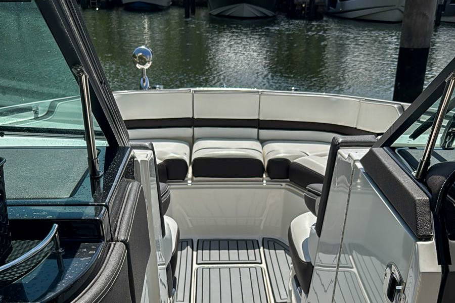 Used 2018 Sea Ray SLX 310 #1273 image 18