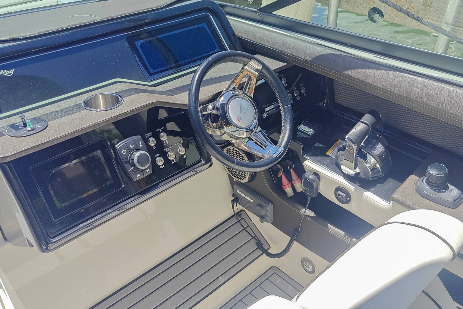 Used 2018 Sea Ray SLX 310 #1273 image 14