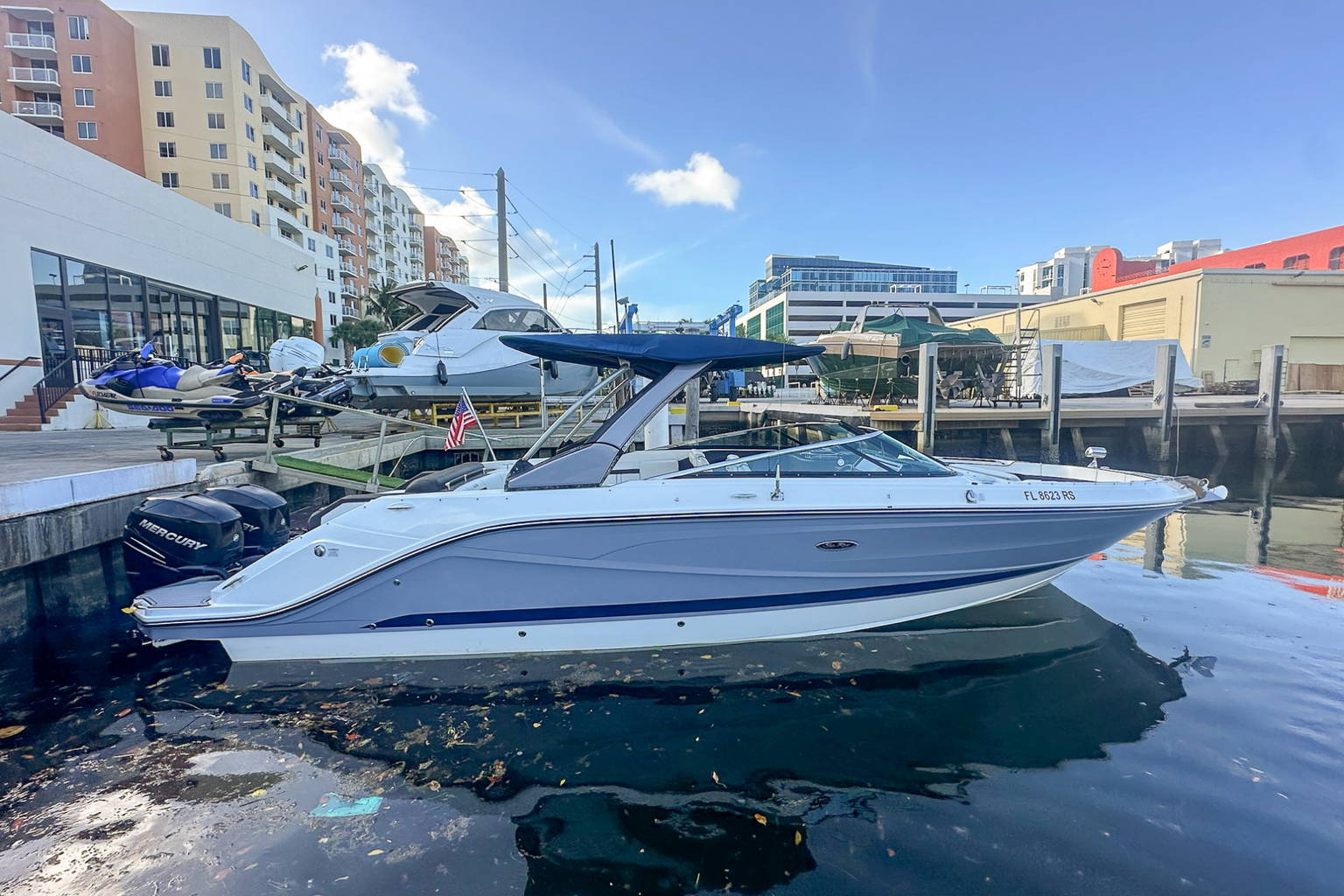 Used 2018 Sea Ray SLX 310 #1273 image 1