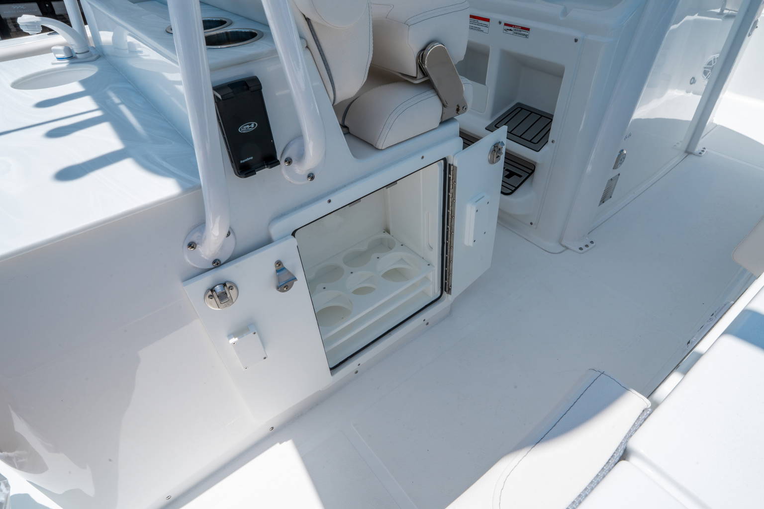 New 2026 Sea Hunt Ultra 305 SE #0107 image 16