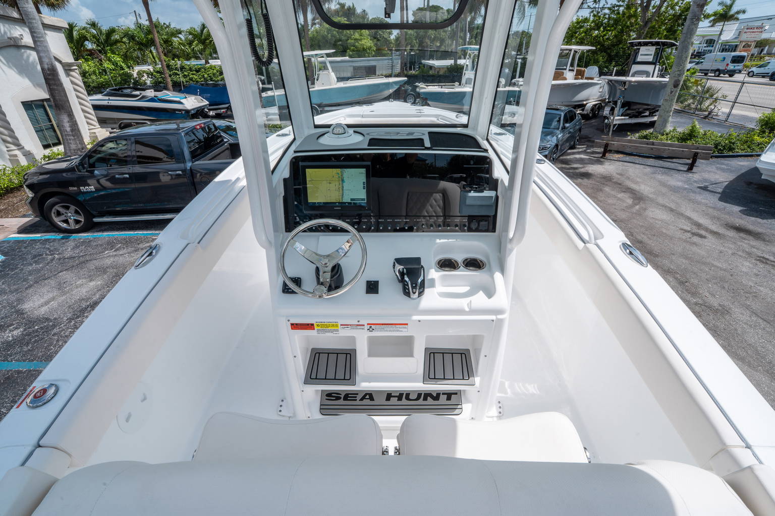 New 2026 Sea Hunt Ultra 255 SE #0229 image 17