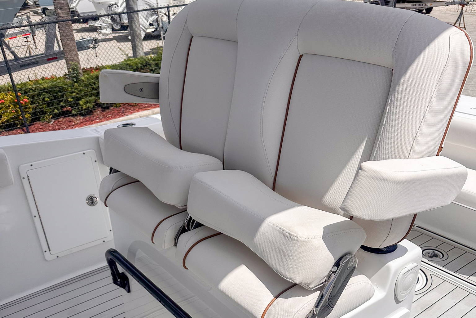 Used 2022 Sea Hunt Gamefish 27 #0337 image 12