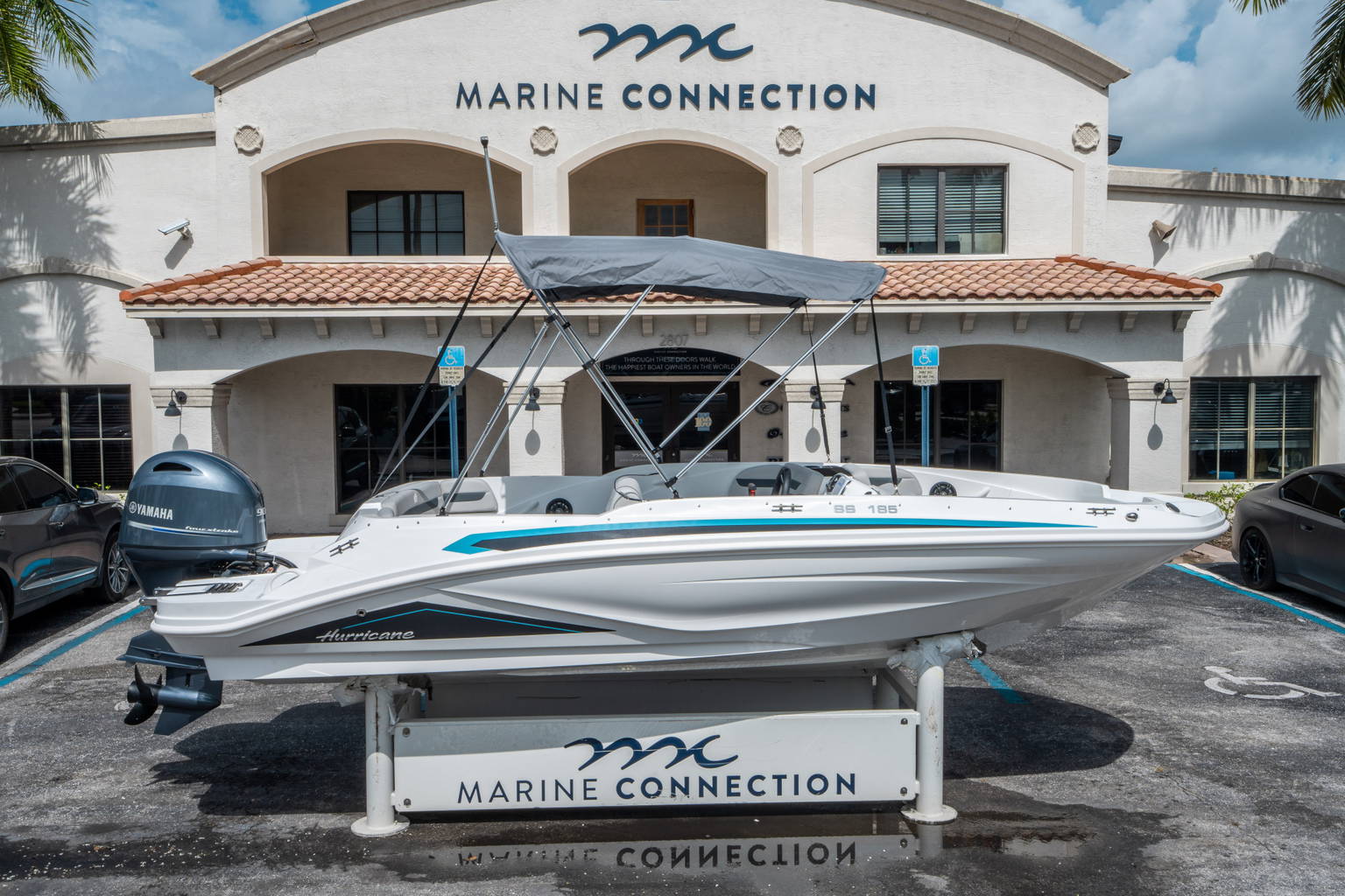 New 2026 Hurricane SunDeck Sport 185 OB #3385 image 1