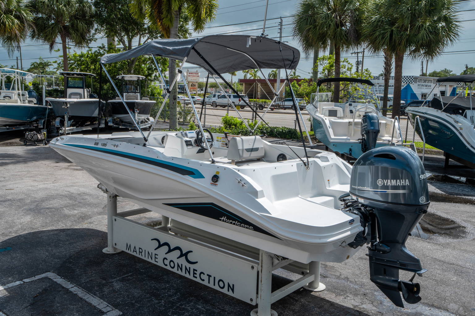 New 2026 Hurricane SunDeck Sport 185 OB #3385 image 4