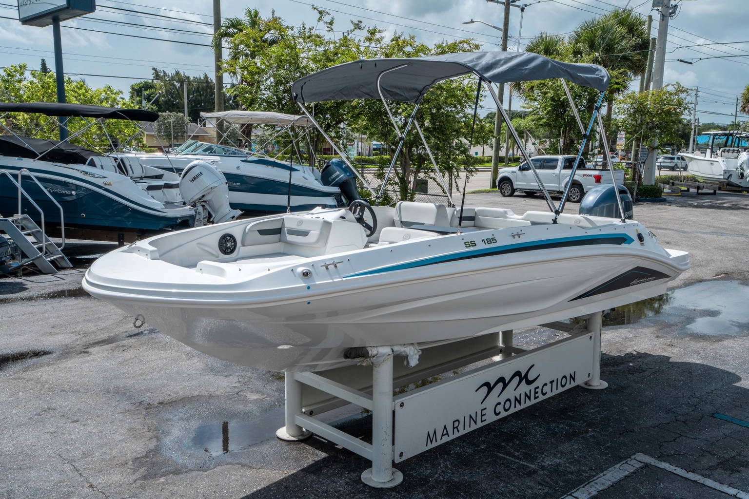 New 2026 Hurricane SunDeck Sport 185 OB #3385 image 6
