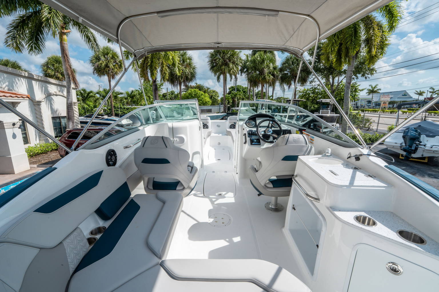 New 2026 Hurricane SunDeck 2400 OB #3391 image 9