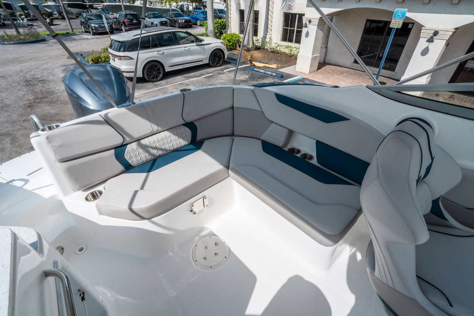 New 2026 Hurricane SunDeck 2400 OB #3391 image 12