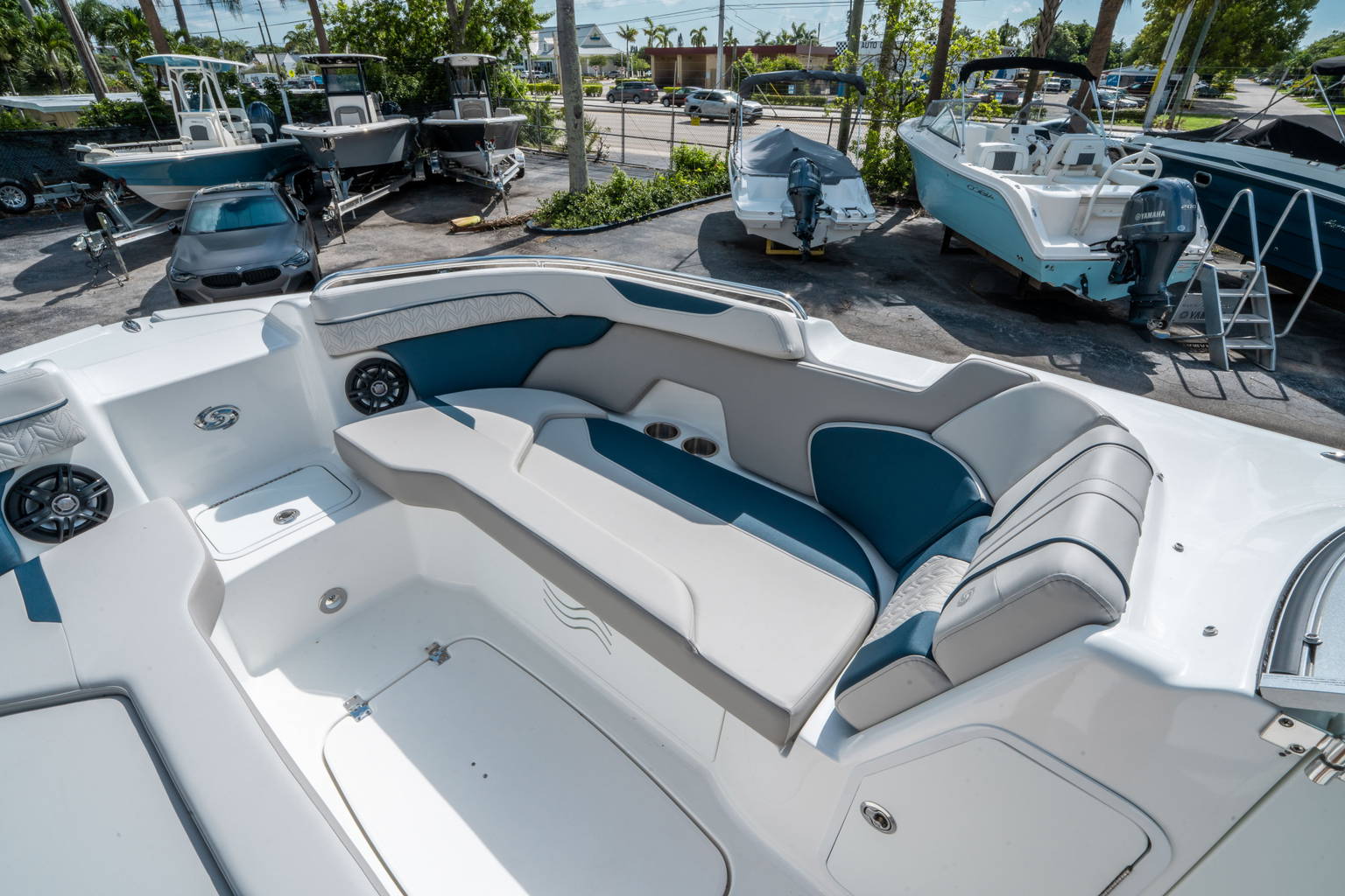 New 2026 Hurricane SunDeck 2400 OB #3391 image 25