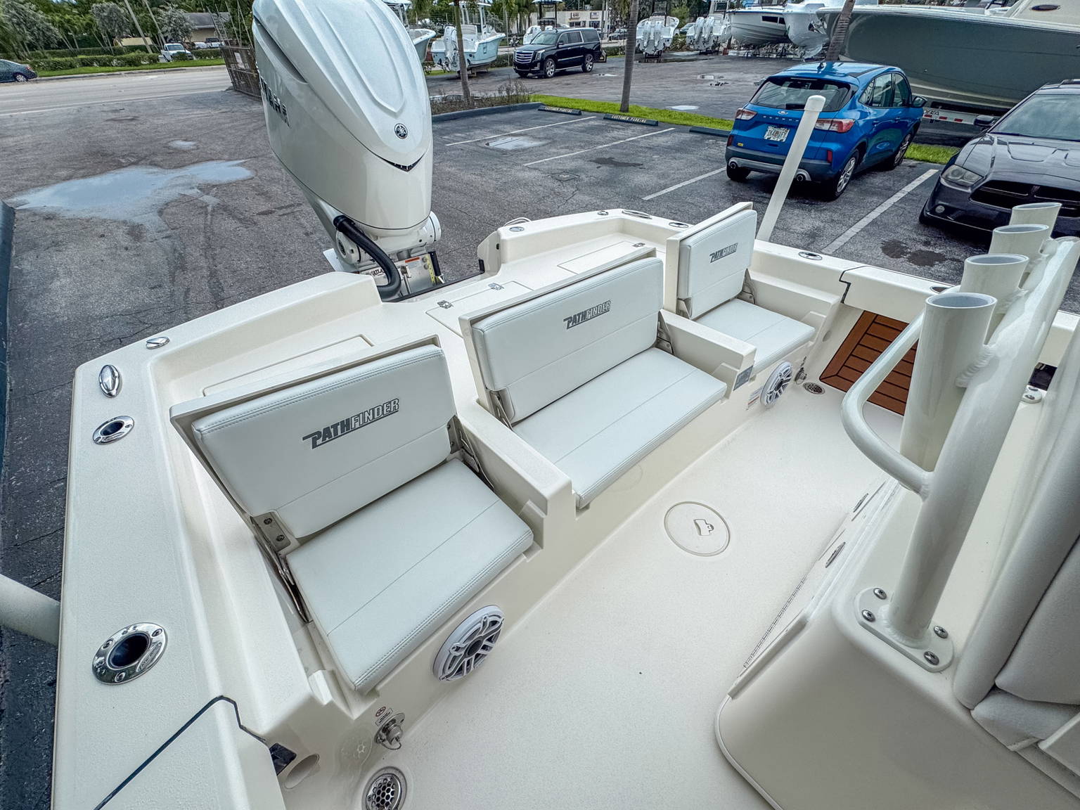 Alternative image of Pathfinder 2600 TRS in Vero Beach, FL