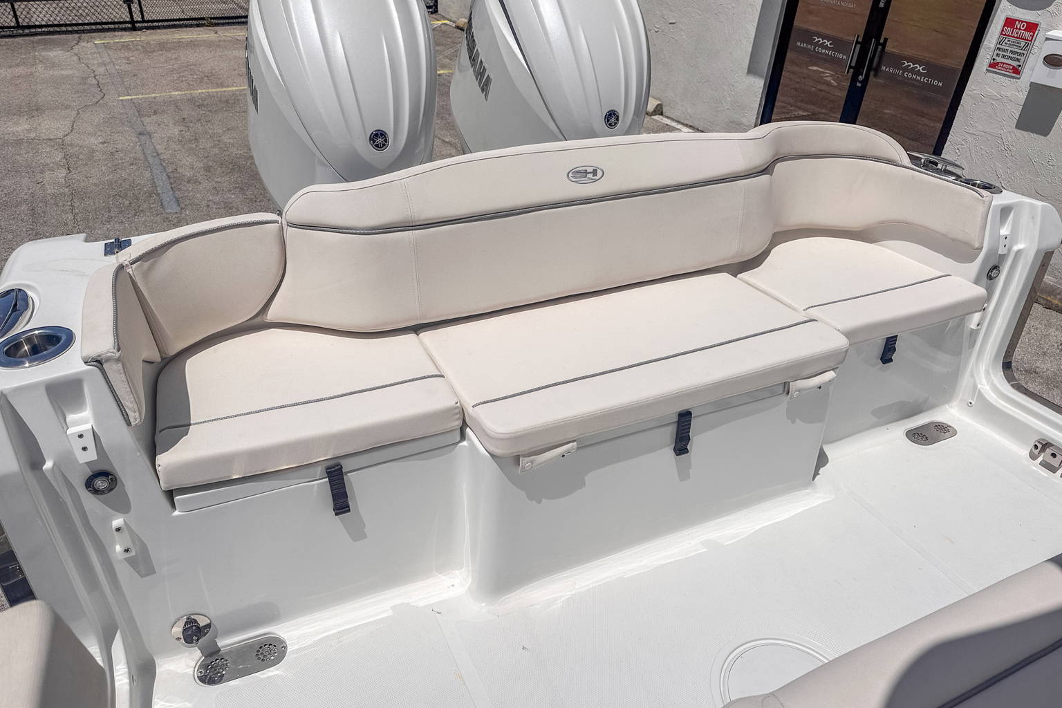 Alternative image of Sea Hunt Ultra 265 SE in Fort Lauderdale, FL