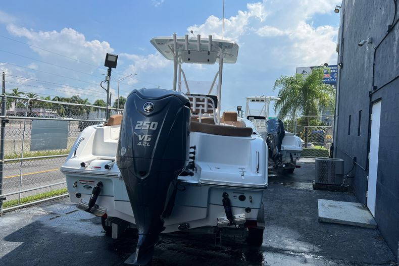 Alternative image of Sea Hunt Ultra 234 in West Palm Beach, FL