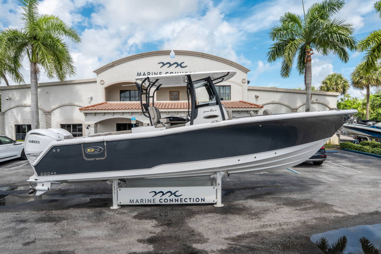 Main image of Sea Hunt Gamefish 30 FS in West Palm Beach, FL