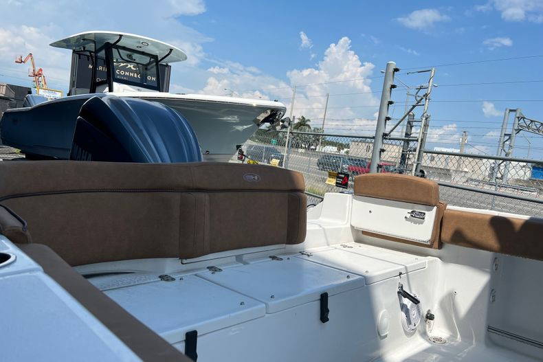 New 2022 Sea Hunt Ultra 234 #0480 image 5