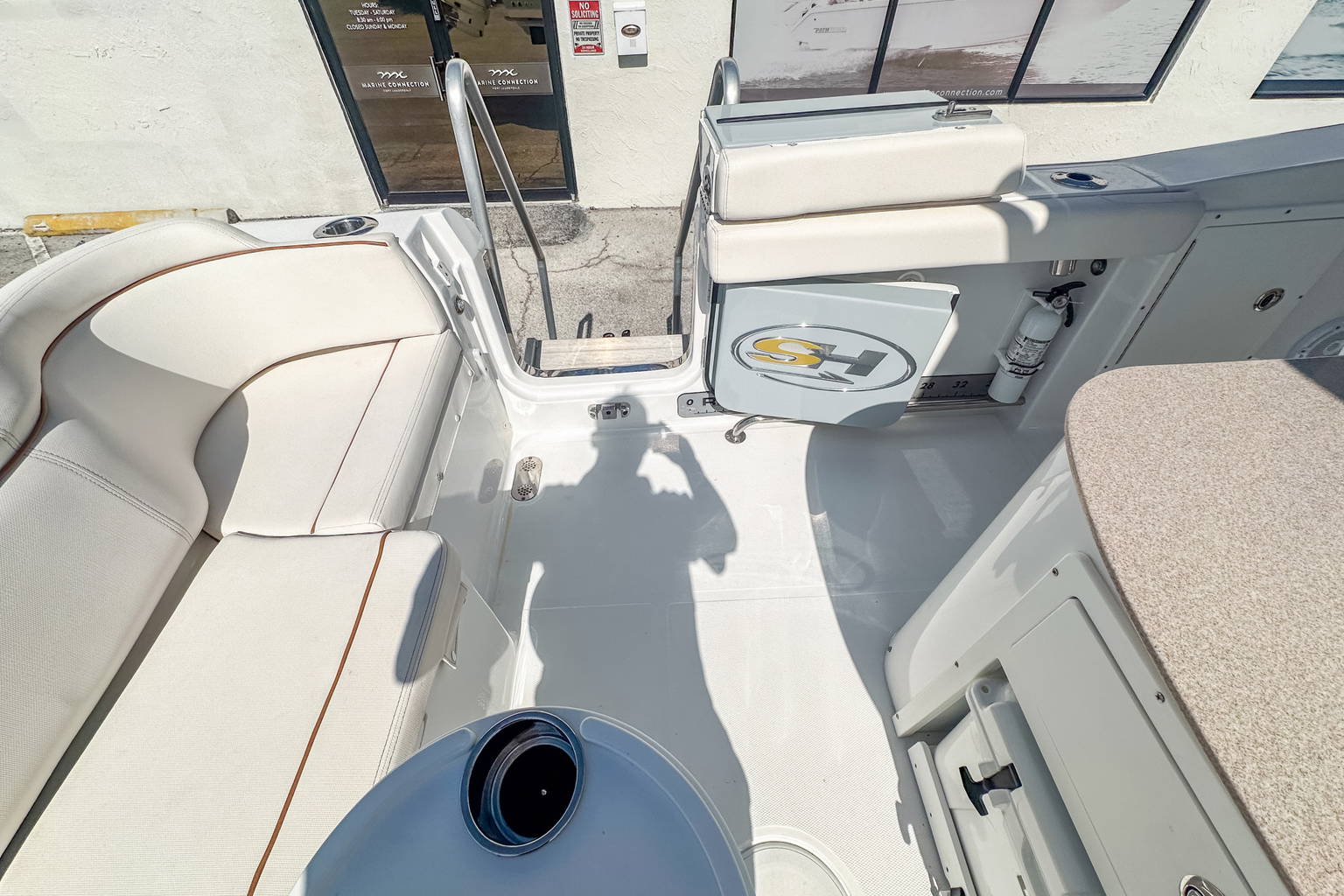 Used 2022 Sea Hunt Ultra 305 SE #0062 image 10