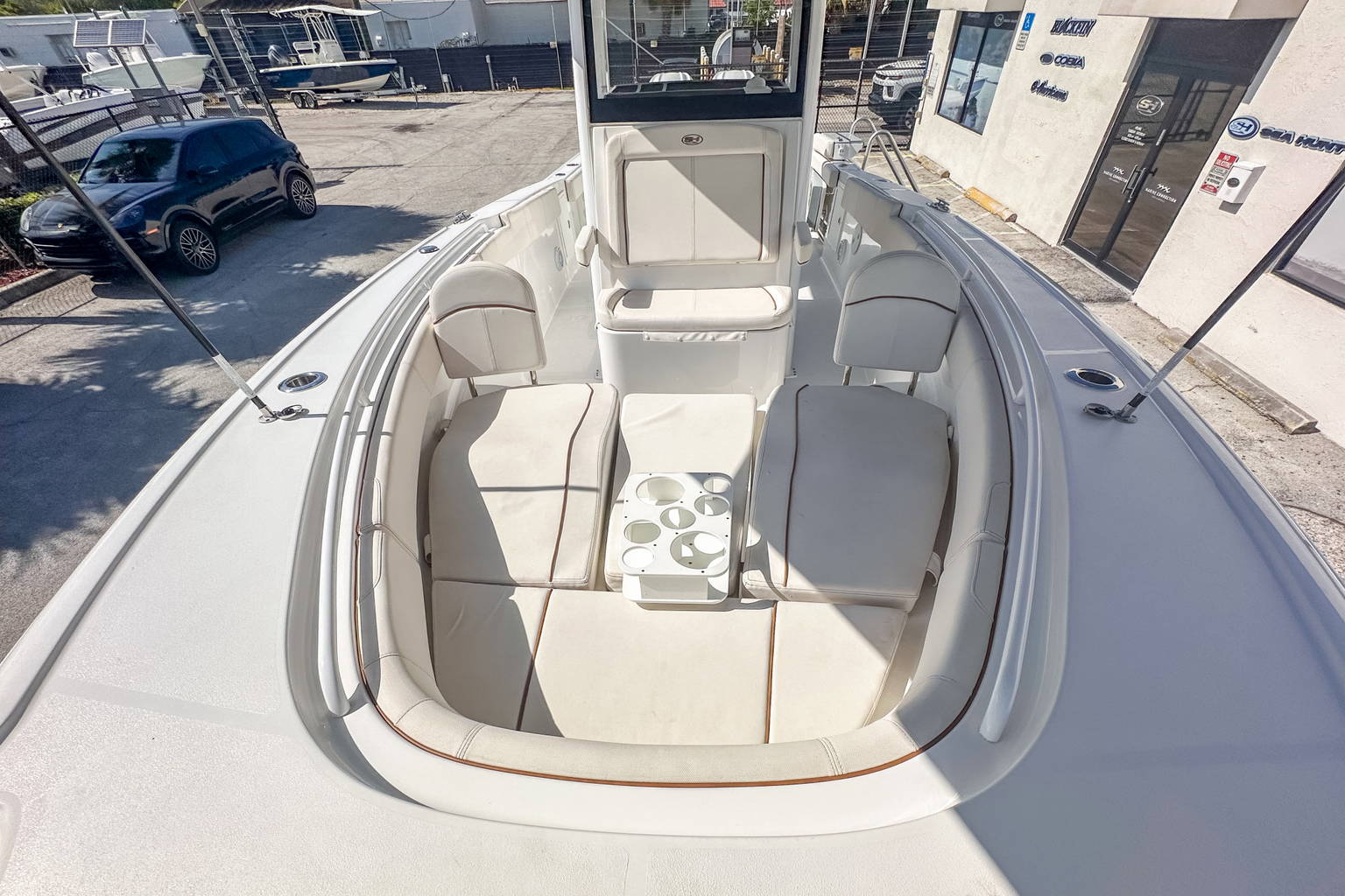 Used 2022 Sea Hunt Ultra 305 SE #0062 image 21