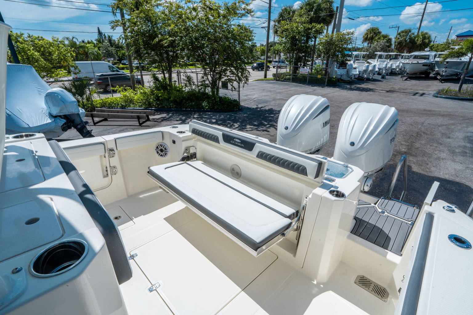 New 2026 Cobia 305 CC #L004 image 11