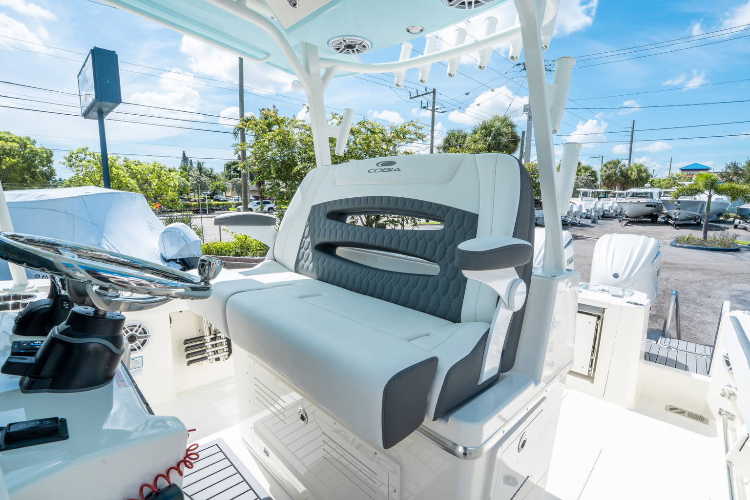 New 2026 Cobia 305 CC #L004 image 22