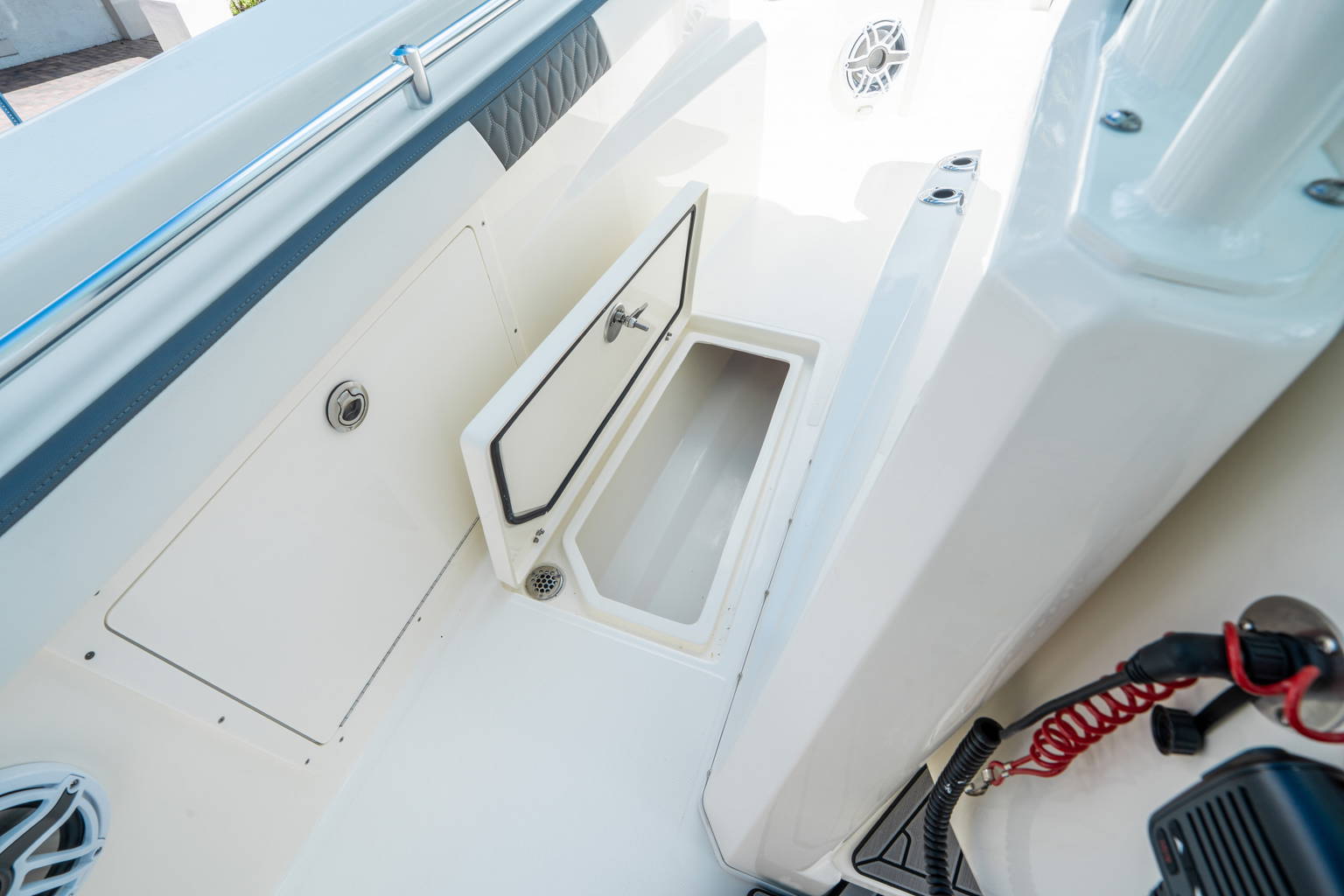 New 2026 Cobia 305 CC #L004 image 26