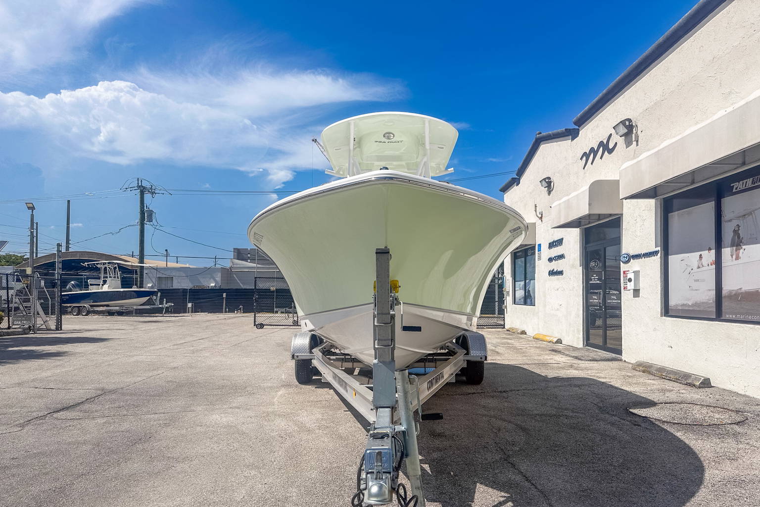 Used 2024 Sea Hunt Ultra 229 #0113 image 3