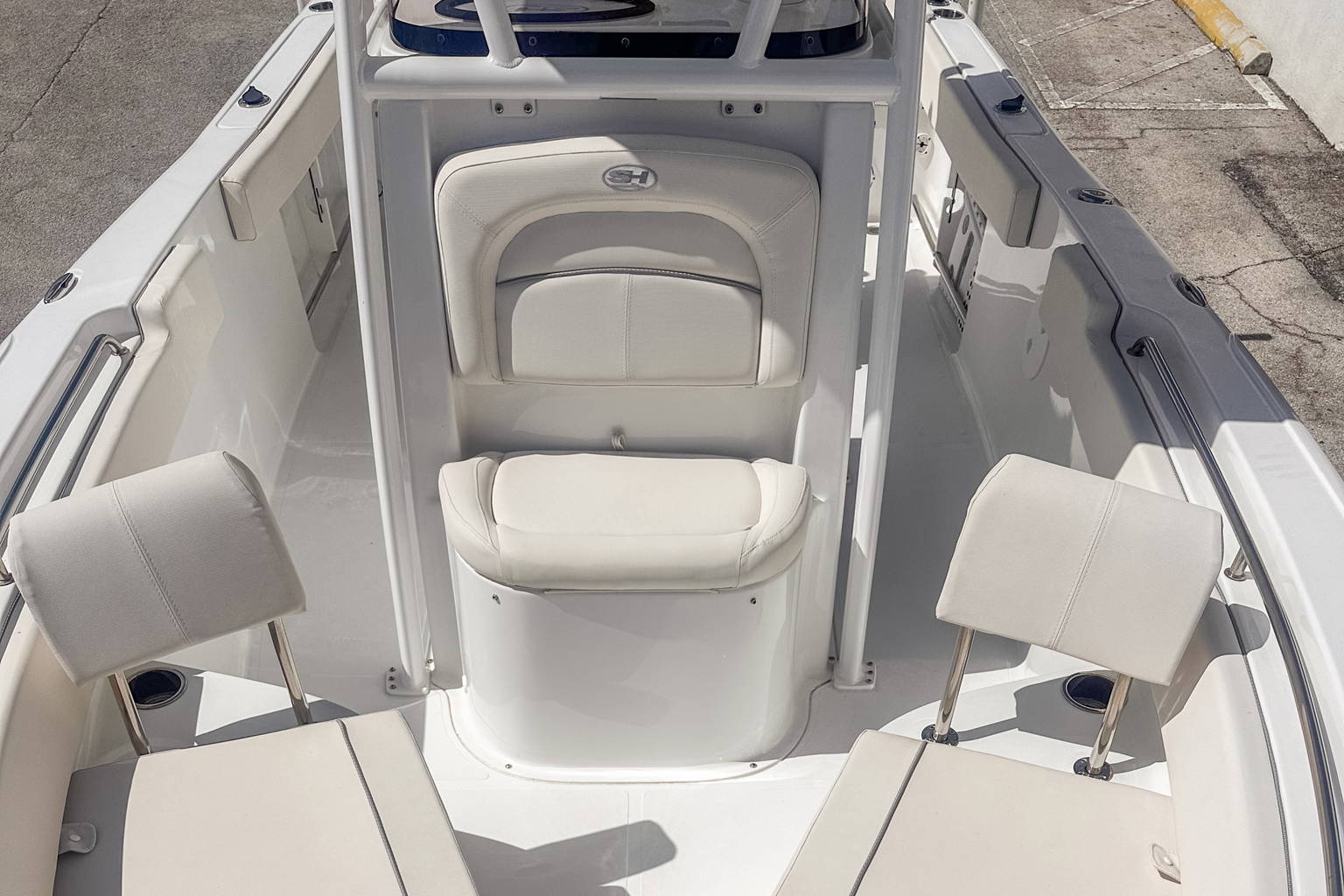 Used 2024 Sea Hunt Ultra 229 #0113 image 13