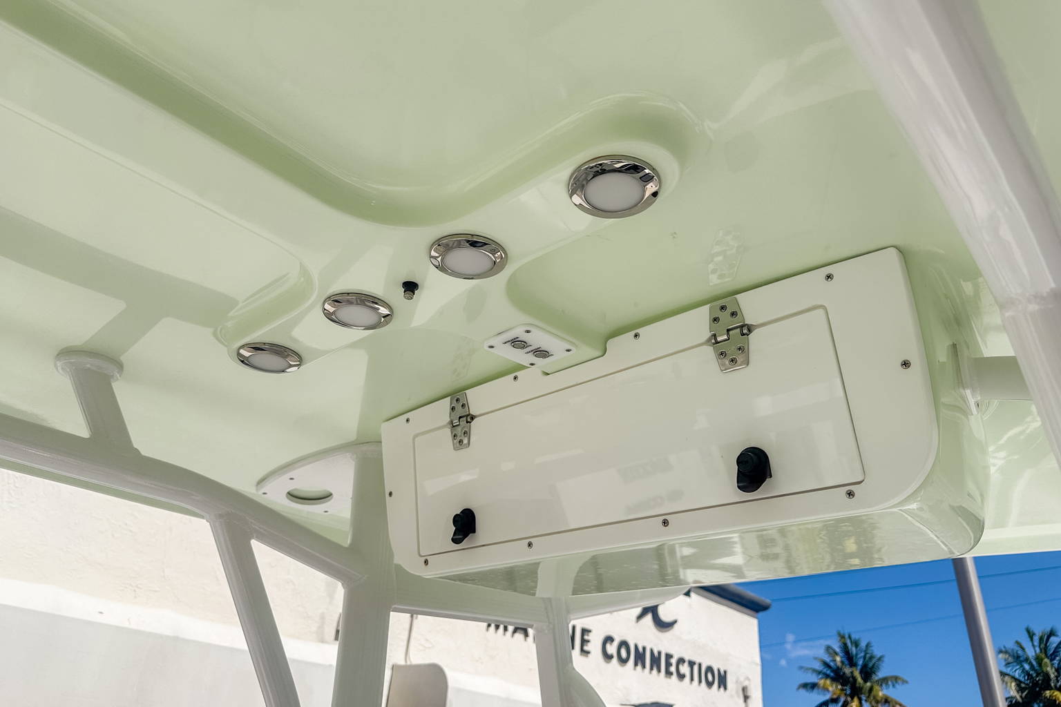 Used 2024 Sea Hunt Ultra 229 #0113 image 16