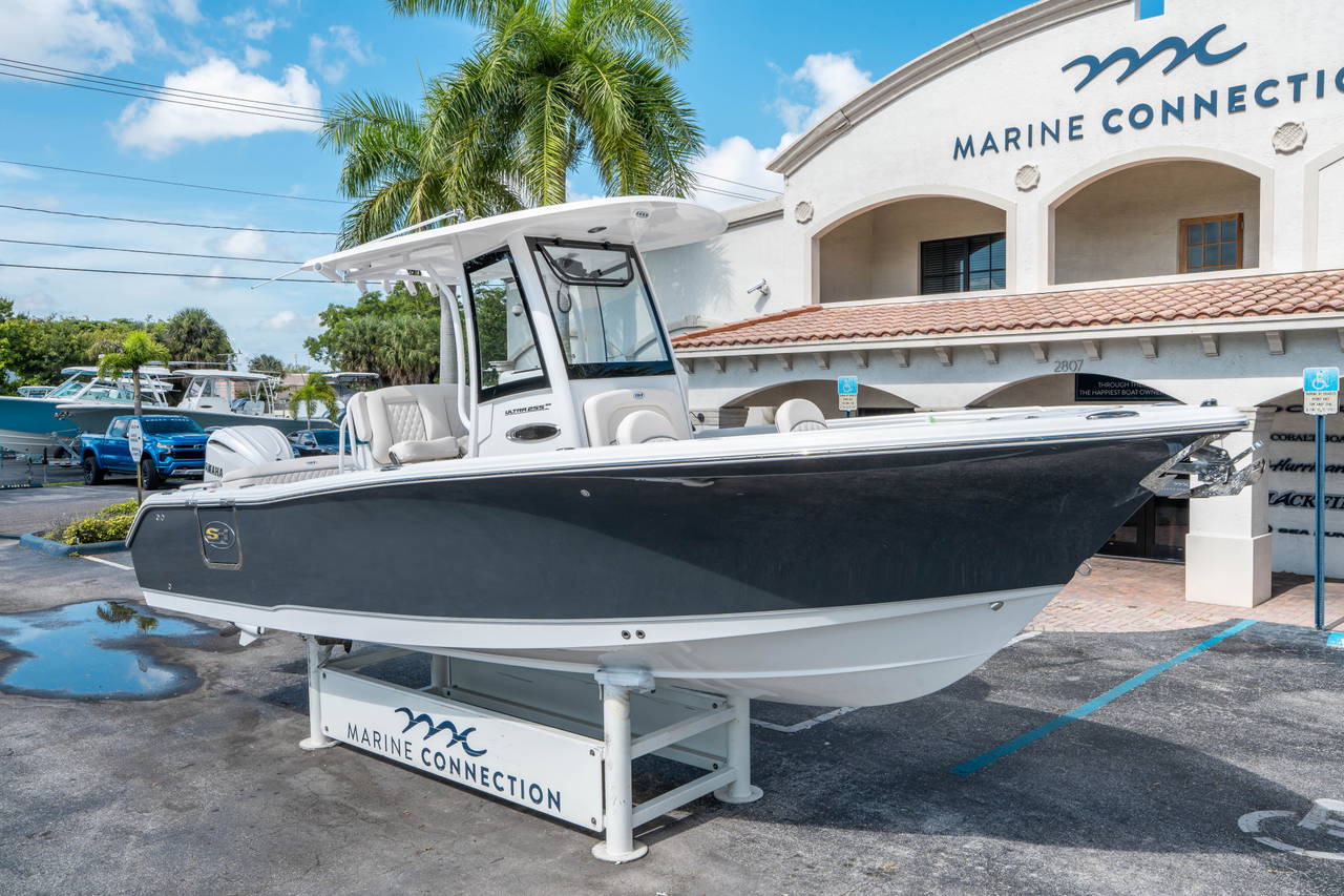 Alternative image of Sea Hunt Ultra 255 SE in Fort Lauderdale, FL