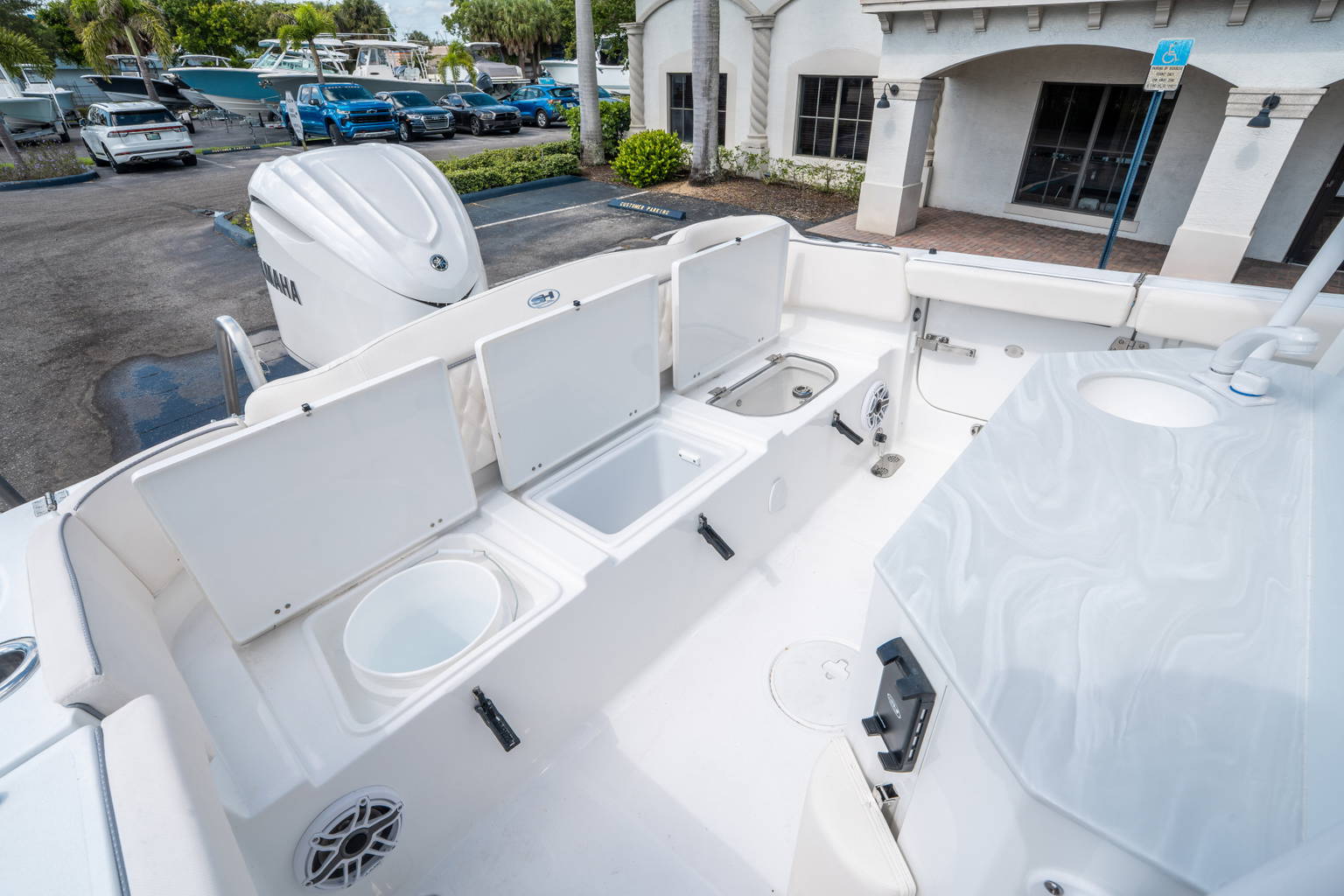 New 2026 Sea Hunt Ultra 255 SE #0243 image 12