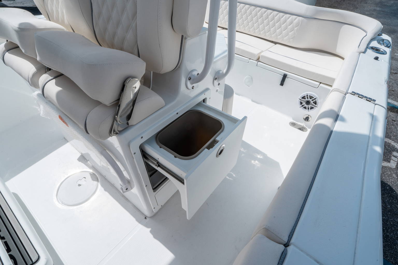 New 2026 Sea Hunt Ultra 255 SE #0243 image 15