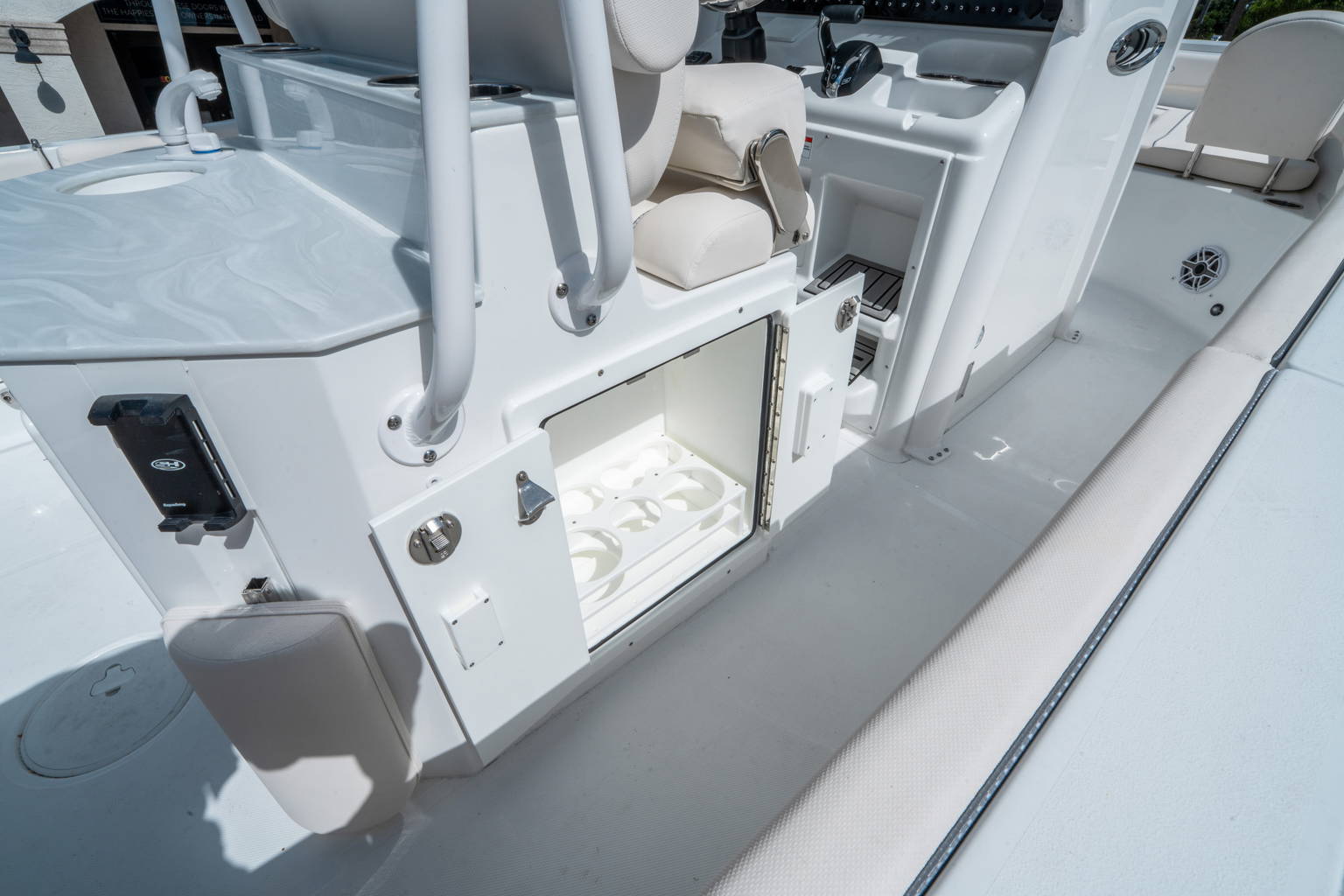 New 2026 Sea Hunt Ultra 255 SE #0243 image 17