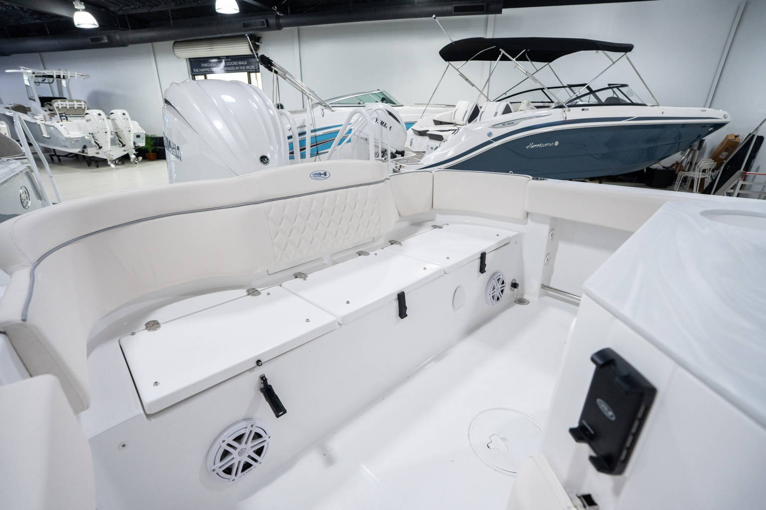 Alternative image of Sea Hunt Ultra 245 SE in West Palm Beach, FL