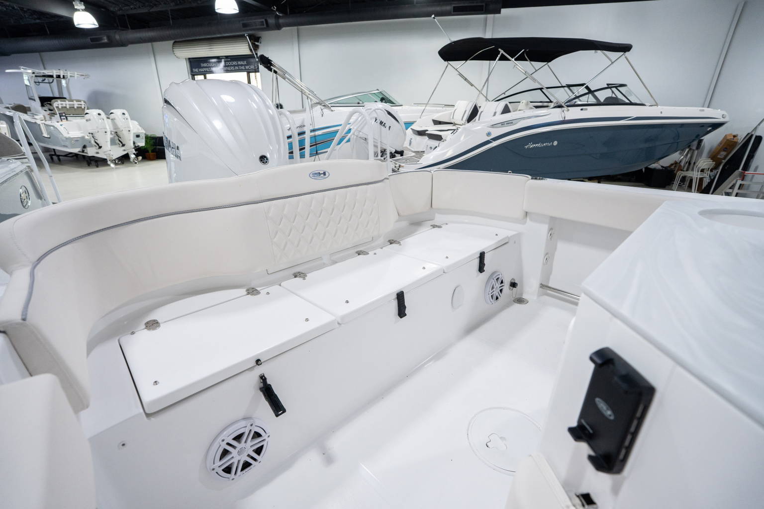 New 2026 Sea Hunt Ultra 245 SE #0149 image 8