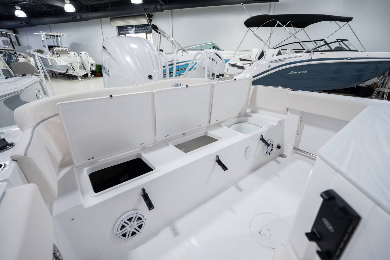 New 2026 Sea Hunt Ultra 245 SE #0149 image 9