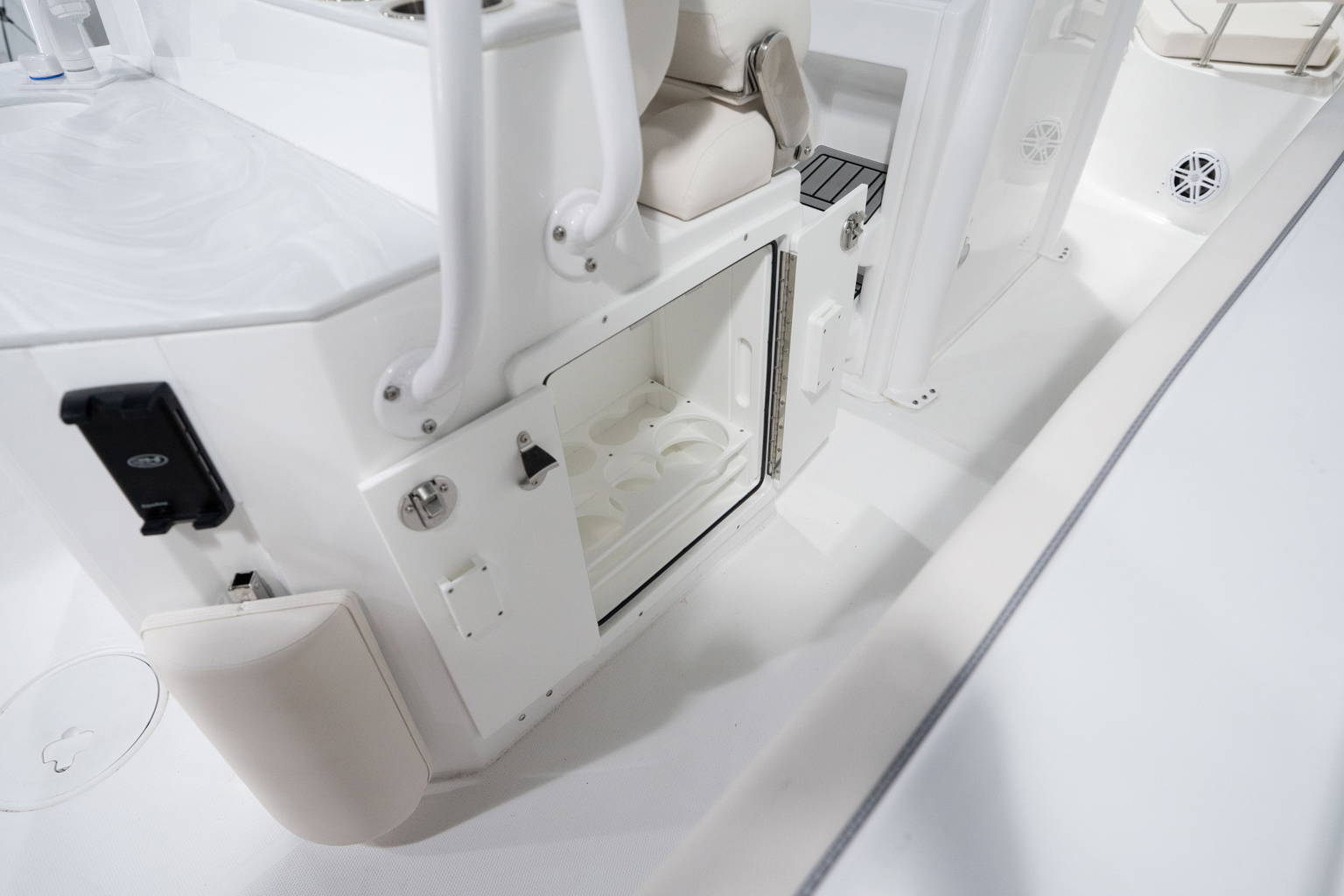 New 2026 Sea Hunt Ultra 245 SE #0149 image 14