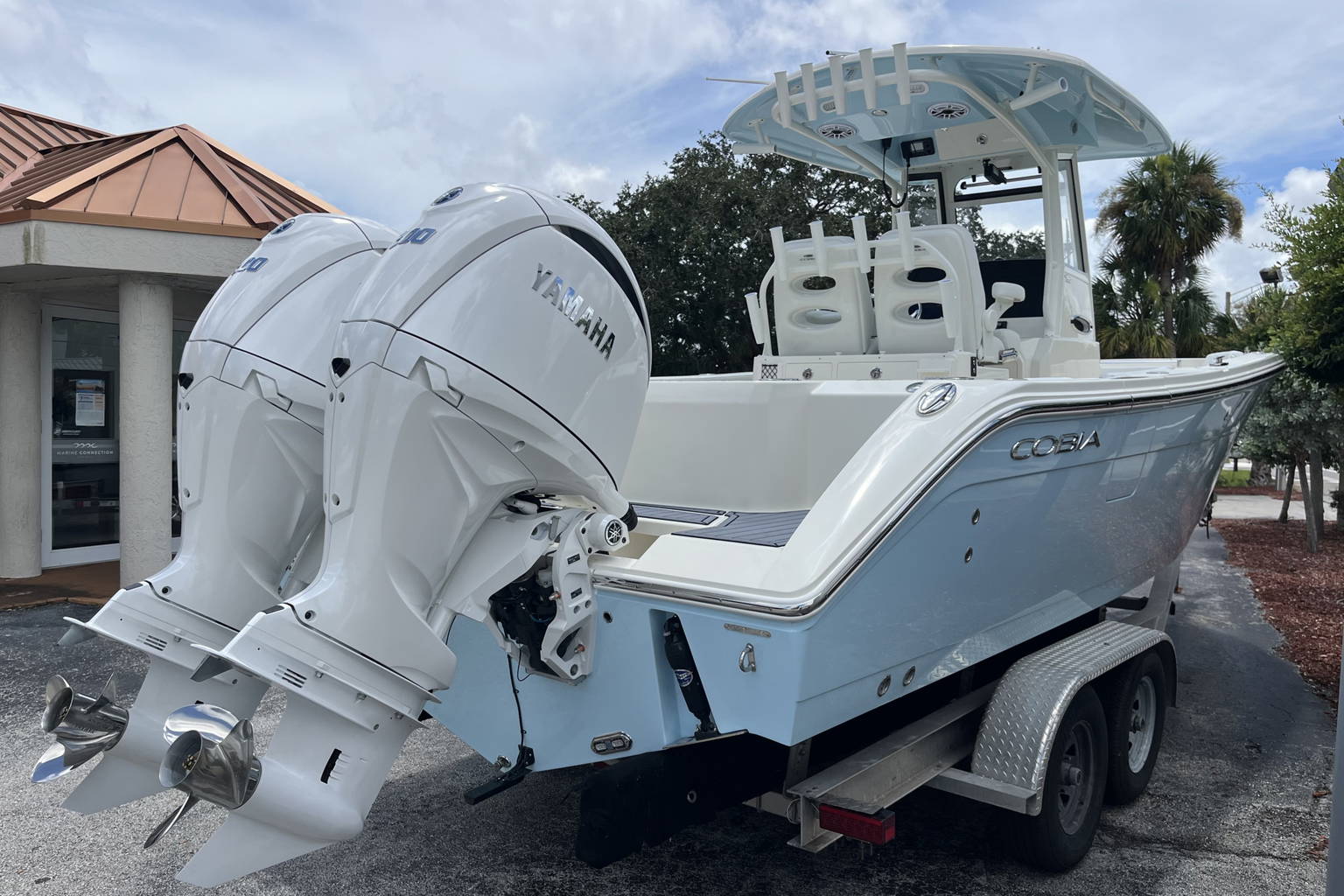 New 2026 Cobia 265 CC #G002 image 7