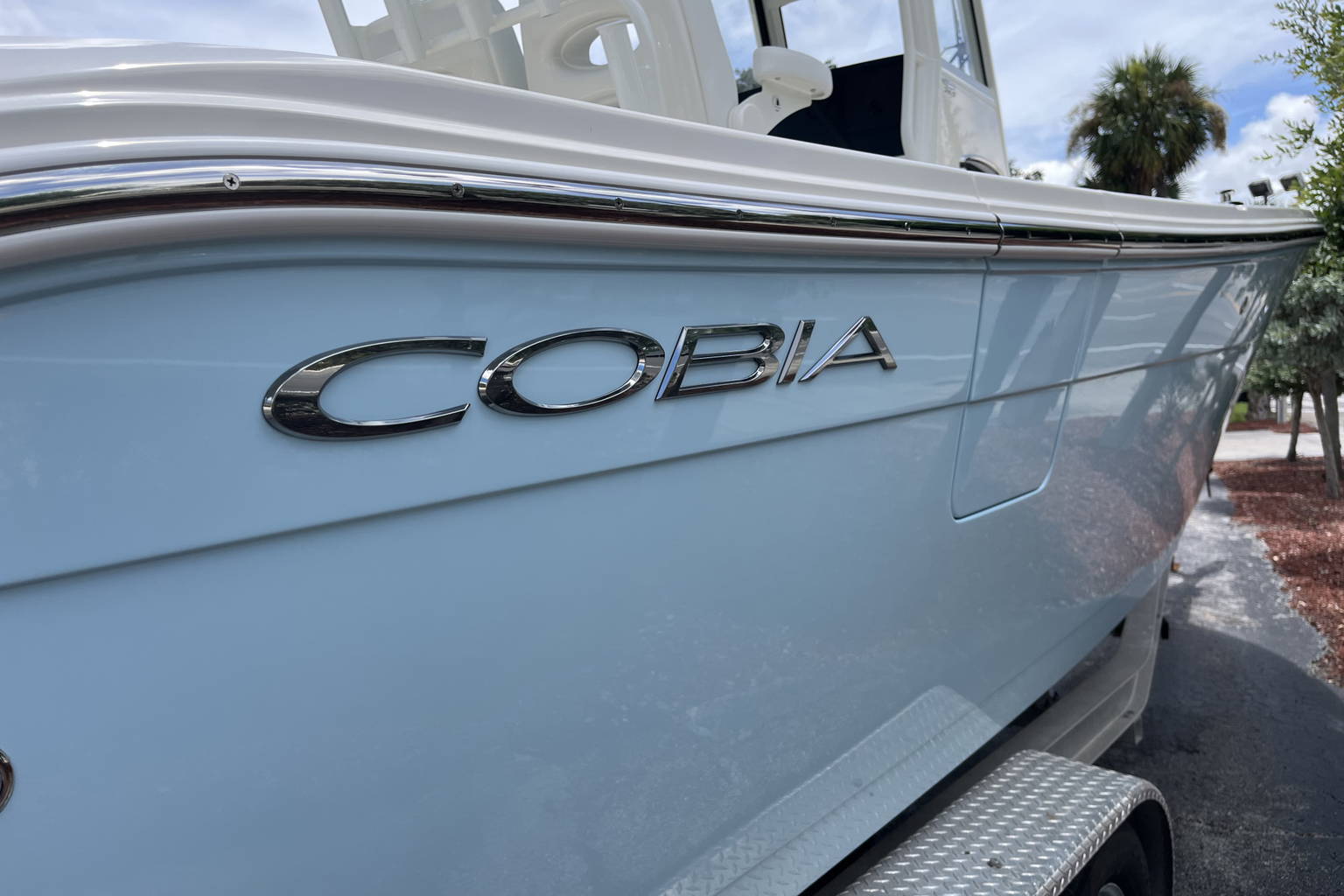 New 2026 Cobia 265 CC #G002 image 8